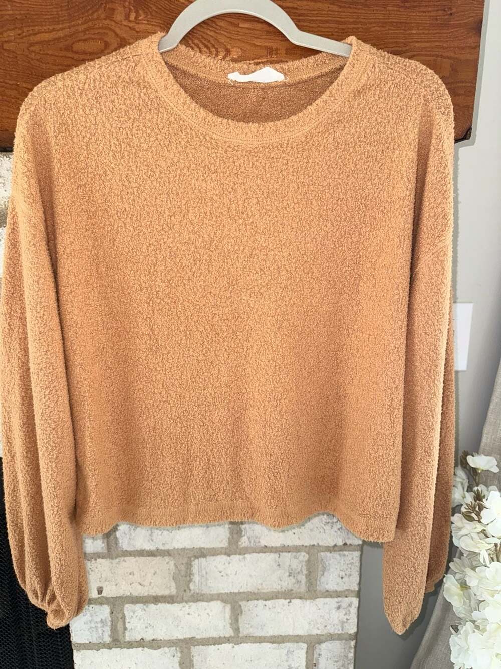 Double Zero Spicy Small Tan Textured Boucle Long Sleeve Pullover Sweater